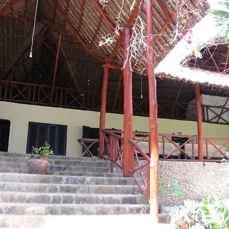 Kiloran Funzi House Bed & Breakfast Exterior photo