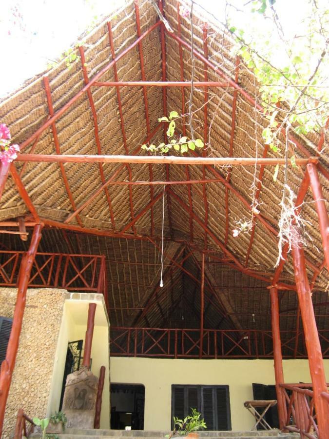 Kiloran Funzi House Bed & Breakfast Exterior photo
